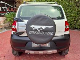 VOLKSWAGEN - CROSSFOX - 2005/2006 - Branca - R$ 33.900,00