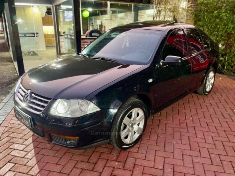 VOLKSWAGEN - BORA - 2008/2008 - Preta - R$ 35.900,00