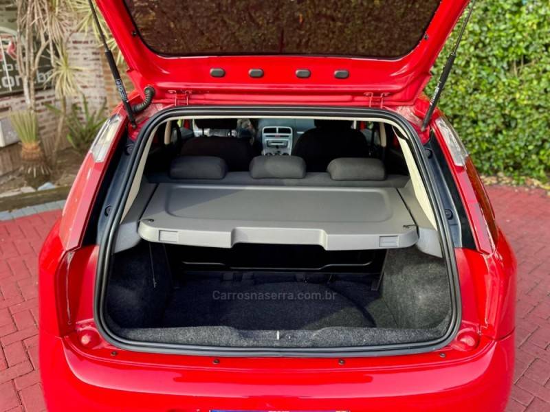 FIAT - PUNTO - 2011/2012 - Vermelha - R$ 37.900,00