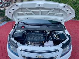 CHEVROLET - ONIX - 2014/2015 - Branca - R$ 55.900,00