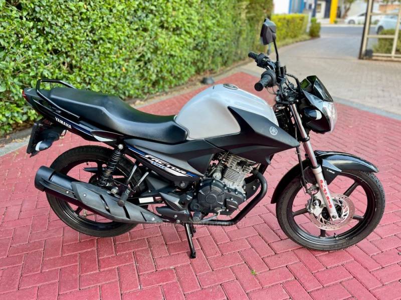 YAMAHA - FACTOR - 2022/2022 - Branca - R$ 14.900,00