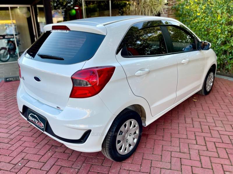 FORD - KA - 2019/2020 - Branca - R$ 53.900,00