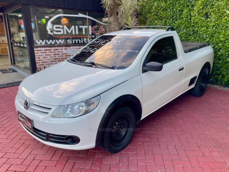 VOLKSWAGEN - SAVEIRO - 2012/2012 - Branca - R$ 40.900,00