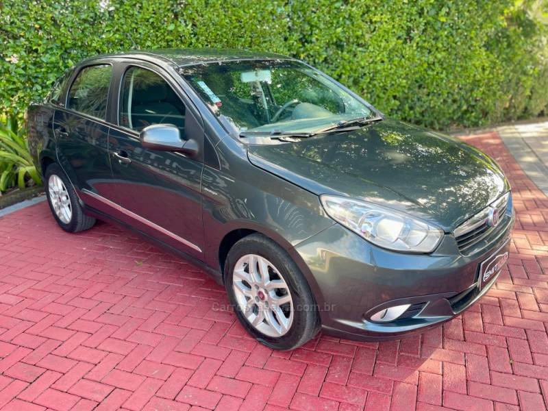 FIAT - GRAND SIENA - 2013/2014 - Cinza - R$ 39.900,00