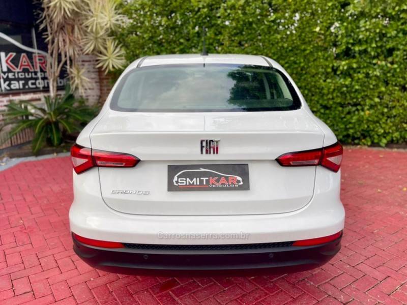 FIAT - CRONOS - 2018/2019 - Branca - R$ 68.900,00