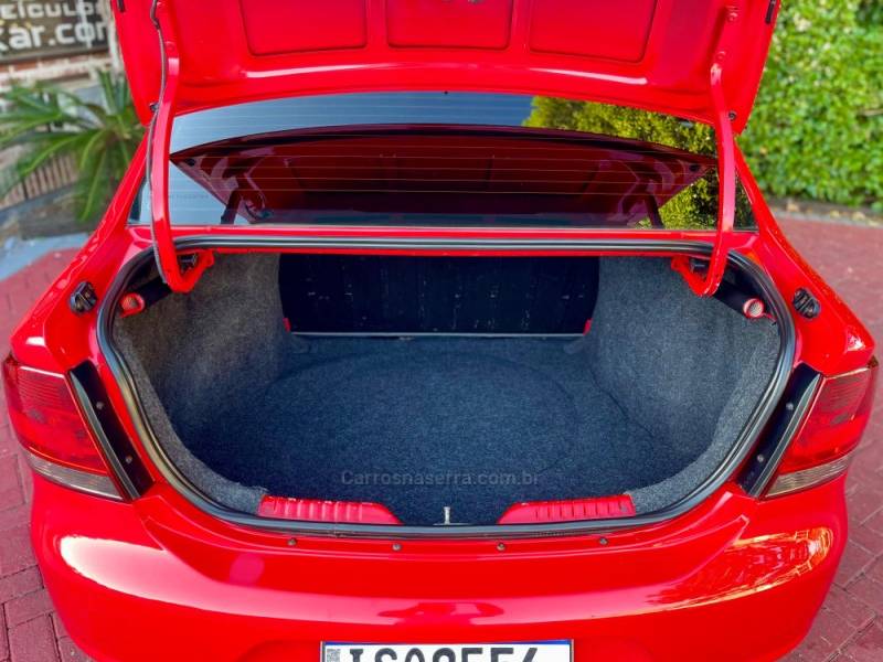 VOLKSWAGEN - VOYAGE - 2012/2012 - Vermelha - R$ 38.900,00