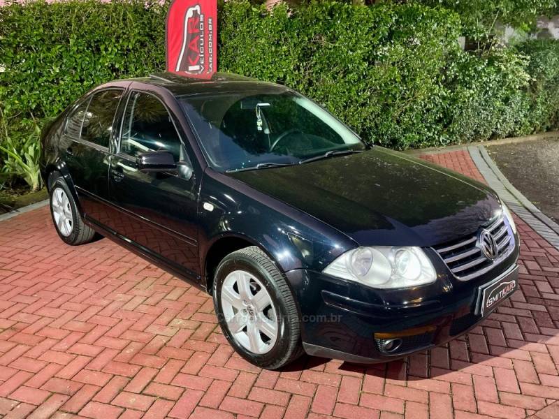 VOLKSWAGEN - BORA - 2008/2008 - Preta - R$ 35.900,00