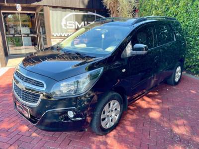 CHEVROLET - SPIN - 2014/2014 - Preta - R$ 56.900,00
