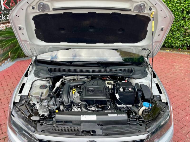 VOLKSWAGEN - POLO - 2019/2019 - Prata - R$ 75.900,00
