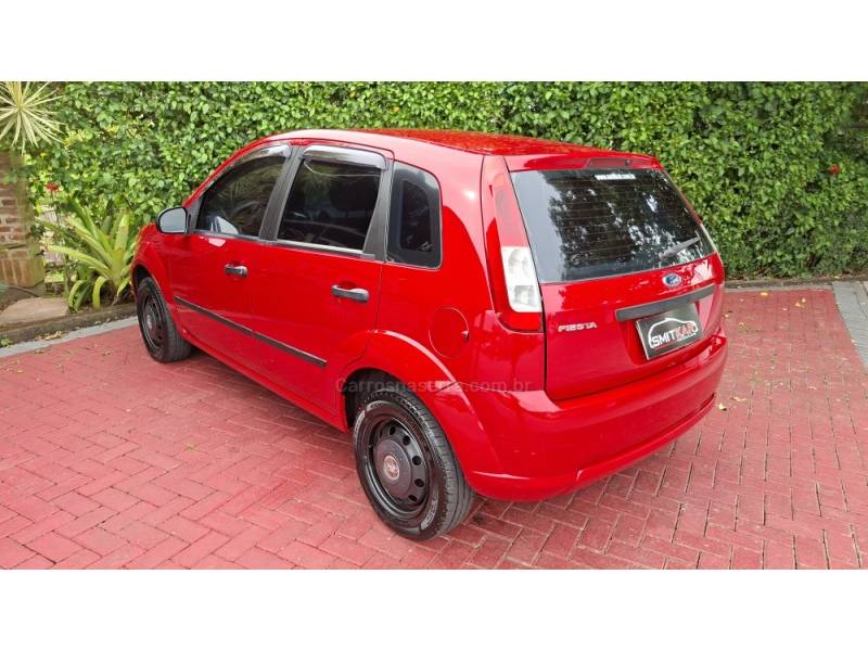 FORD - FIESTA - 2008/2008 - Vermelha - R$ 24.900,00