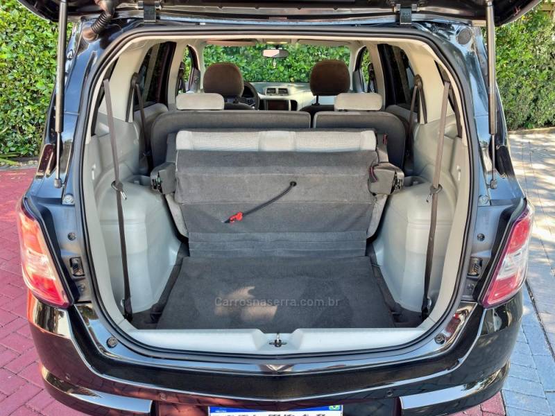 CHEVROLET - SPIN - 2014/2014 - Preta - R$ 56.900,00