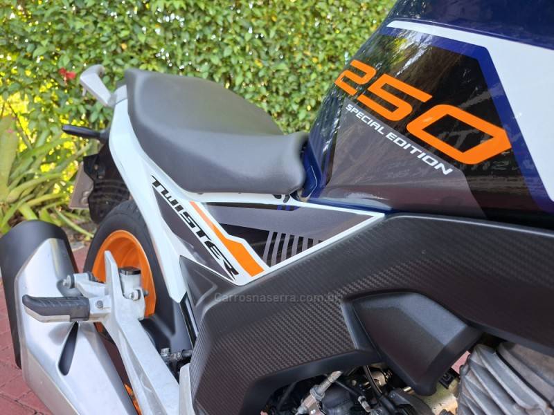 HONDA - CB 250F TWISTER - 2020/2020 - Azul - R$ 21.900,00