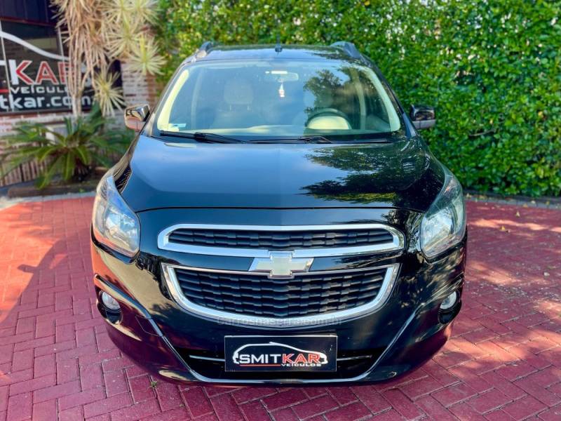 CHEVROLET - SPIN - 2014/2014 - Preta - R$ 56.900,00