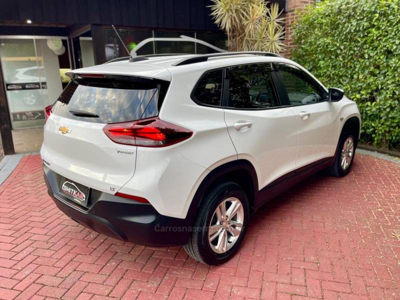 CHEVROLET - TRACKER - 2022/2023 - Branca - R$ 108.900,00