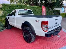 FORD - RANGER - 2013/2014 - Branca - R$ 114.900,00