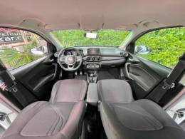 FIAT - CRONOS - 2018/2019 - Branca - R$ 68.900,00