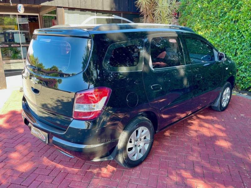 CHEVROLET - SPIN - 2014/2014 - Preta - R$ 56.900,00
