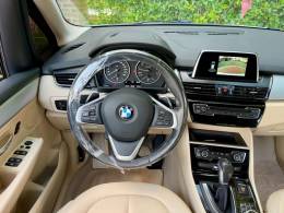 BMW - 220I - 2018/2018 - Branca - R$ 105.900,00