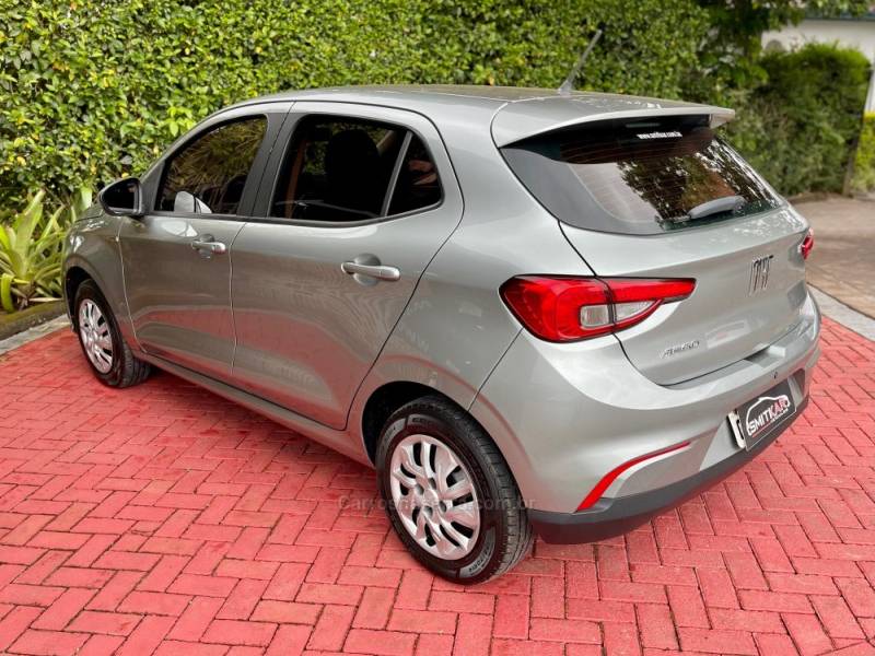 FIAT - ARGO - 2019/2019 - Cinza - R$ 54.900,00