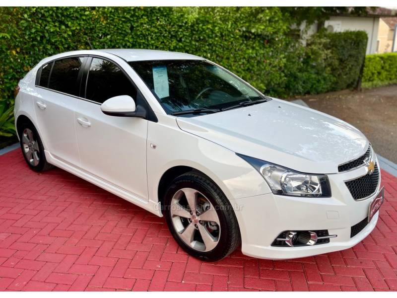 CHEVROLET - CRUZE - 2013/2014 - Branca - R$ 61.900,00