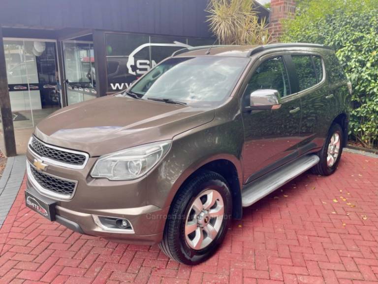 CHEVROLET - TRAILBLAZER - 2013/2013 - Marrom - R$ 118.900,00