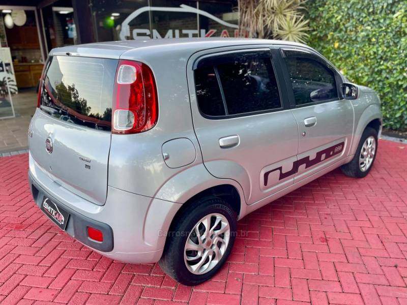 FIAT - UNO - 2013/2013 - Prata - R$ 36.900,00