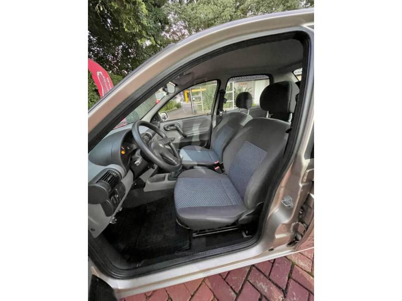 CHEVROLET - CLASSIC - 2012/2012 - Bege - R$ 29.900,00