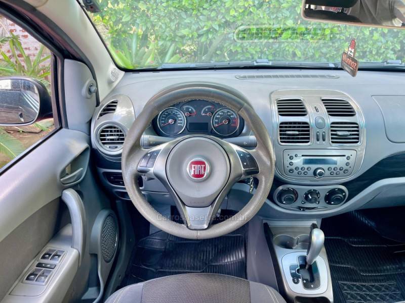 FIAT - GRAND SIENA - 2013/2014 - Cinza - R$ 39.900,00