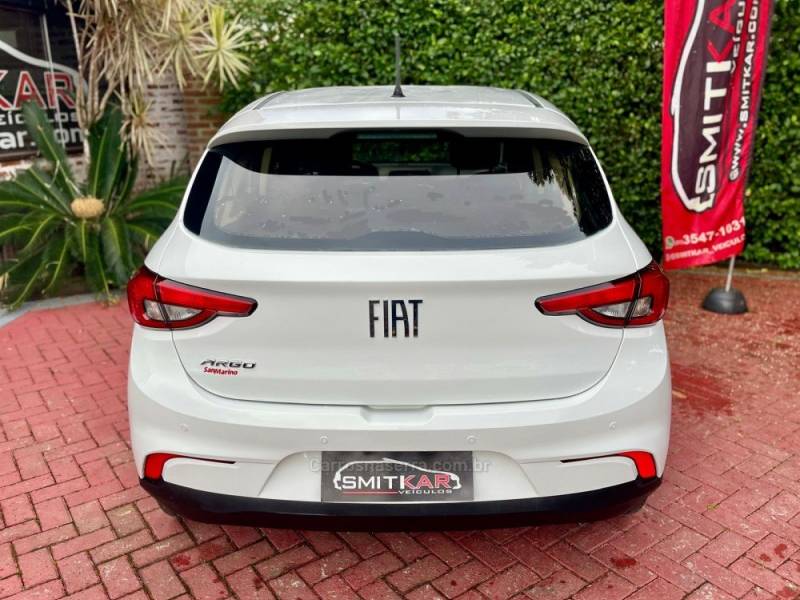 FIAT - ARGO - 2019/2019 - Branca - R$ 54.900,00