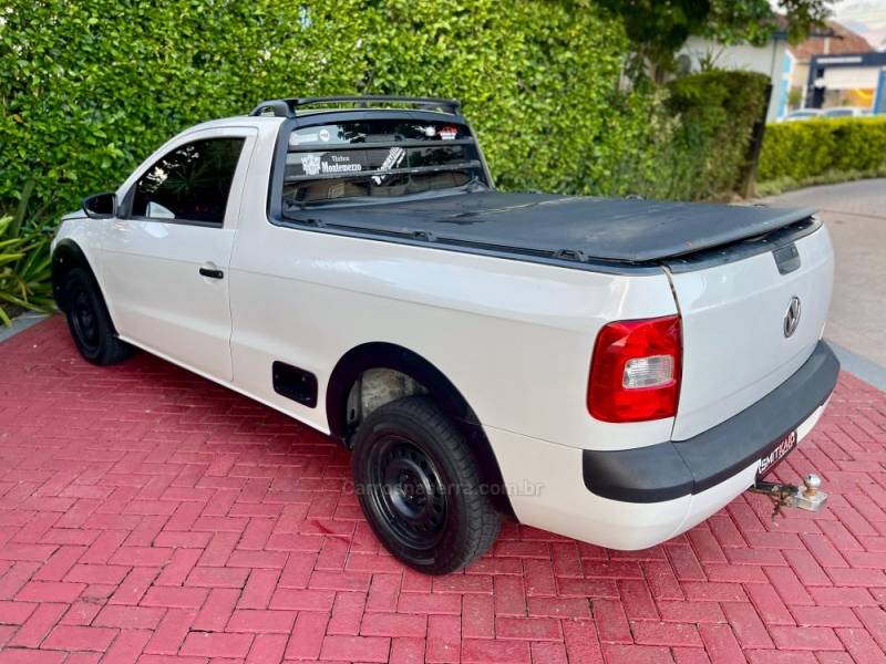 VOLKSWAGEN - SAVEIRO - 2012/2012 - Branca - R$ 40.900,00