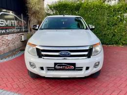 FORD - RANGER - 2013/2014 - Branca - R$ 105.900,00