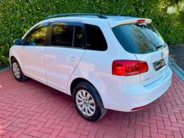 VOLKSWAGEN - SPACEFOX - 2011/2012 - Branca - R$ 42.900,00