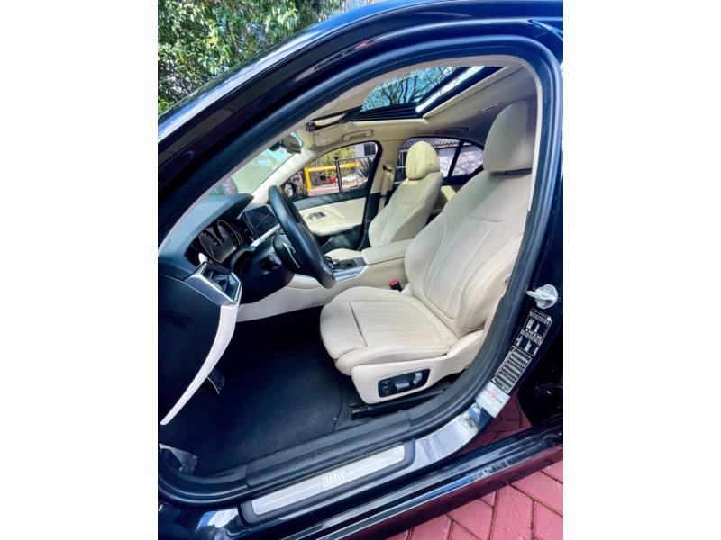 BMW - 330I - 2020/2020 - Preta - R$ 233.900,00