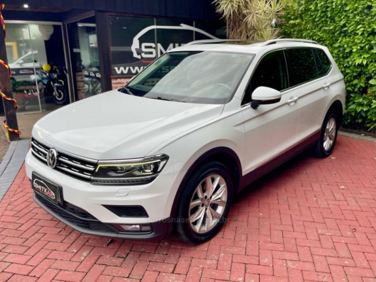 VOLKSWAGEN - TIGUAN - 2019/2019 - Branca - R$ 124.900,00