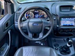 FORD - RANGER - 2013/2014 - Branca - R$ 114.900,00