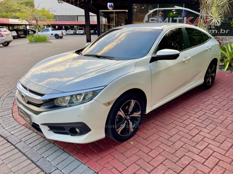 HONDA - CIVIC - 2018/2018 - Branca - R$ 112.900,00