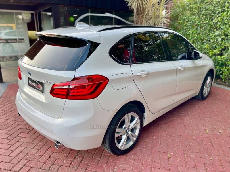 BMW - 220I - 2018/2018 - Branca - R$ 105.900,00