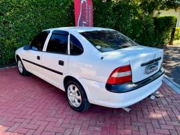 CHEVROLET - VECTRA - 1998/1999 - Branca - R$ 19.900,00