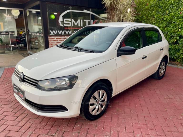 VOLKSWAGEN - GOL - 2015/2015 - Branca - R$ 41.900,00