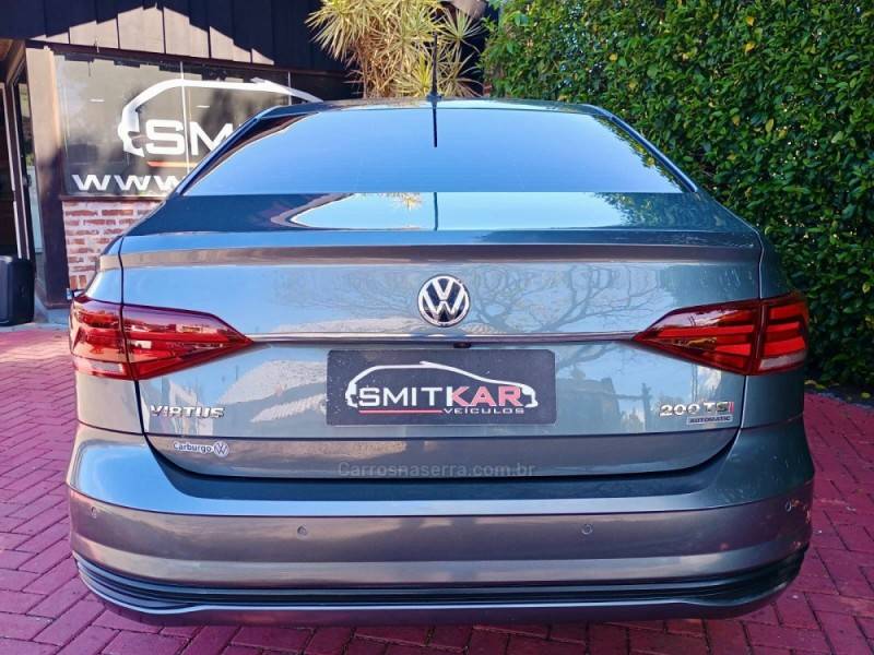 VOLKSWAGEN - VIRTUS - 2019/2020 - Cinza - R$ 80.900,00