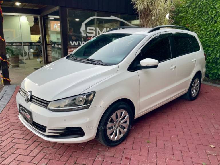 VOLKSWAGEN - SPACEFOX - 2017/2018 - Branca - R$ 52.900,00