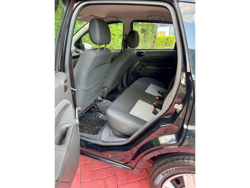 FORD - FIESTA - 2011/2011 - Preta - R$ 24.900,00