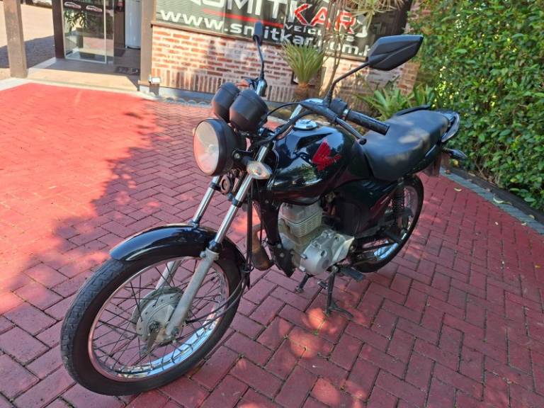 HONDA - CG 125 - 2012/2012 - Preta - R$ 8.900,00