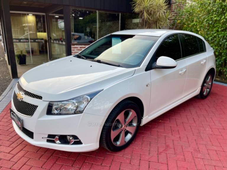 CHEVROLET - CRUZE - 2013/2014 - Branca - R$ 61.900,00