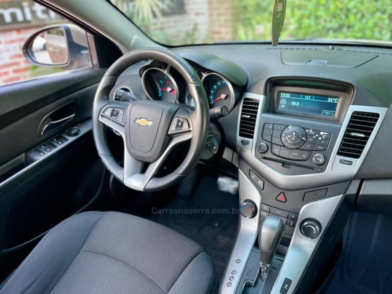 CHEVROLET - CRUZE - 2014/2014 - Bege - R$ 59.900,00