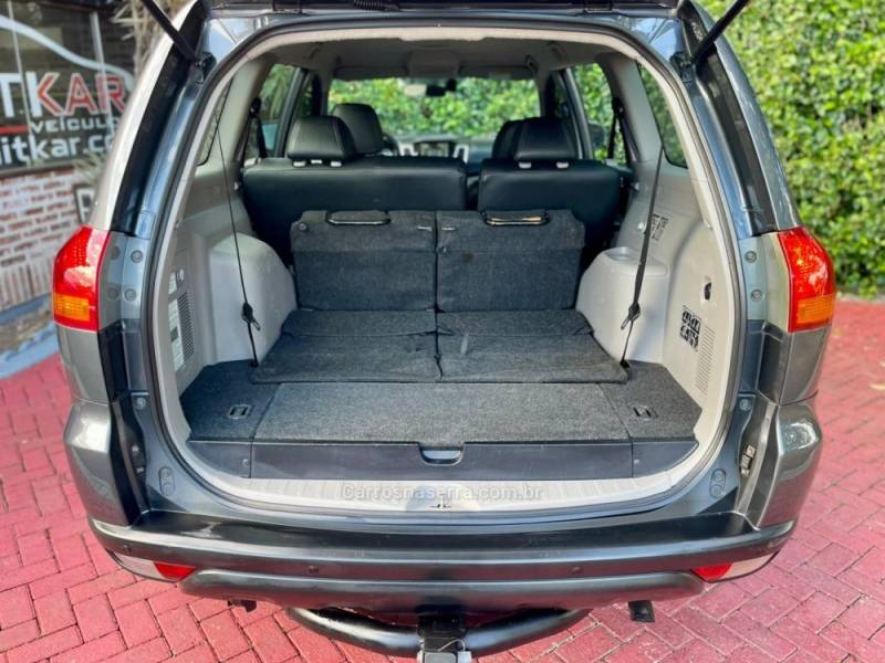 MITSUBISHI - PAJERO DAKAR - 2011/2012 - Cinza - R$ 105.900,00