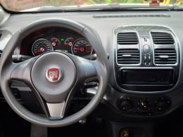 FIAT - GRAND SIENA - 2013/2014 - Branca - R$ 40.900,00