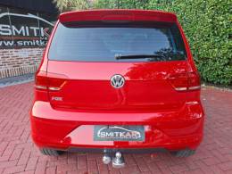 VOLKSWAGEN - FOX - 2015/2016 - Vermelha - R$ 48.900,00