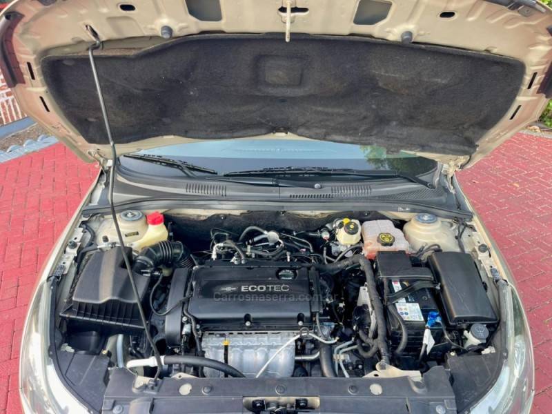 CHEVROLET - CRUZE - 2014/2014 - Bege - R$ 59.900,00