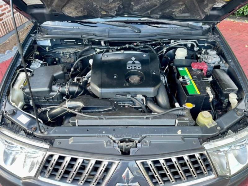 MITSUBISHI - PAJERO DAKAR - 2011/2012 - Cinza - R$ 105.900,00